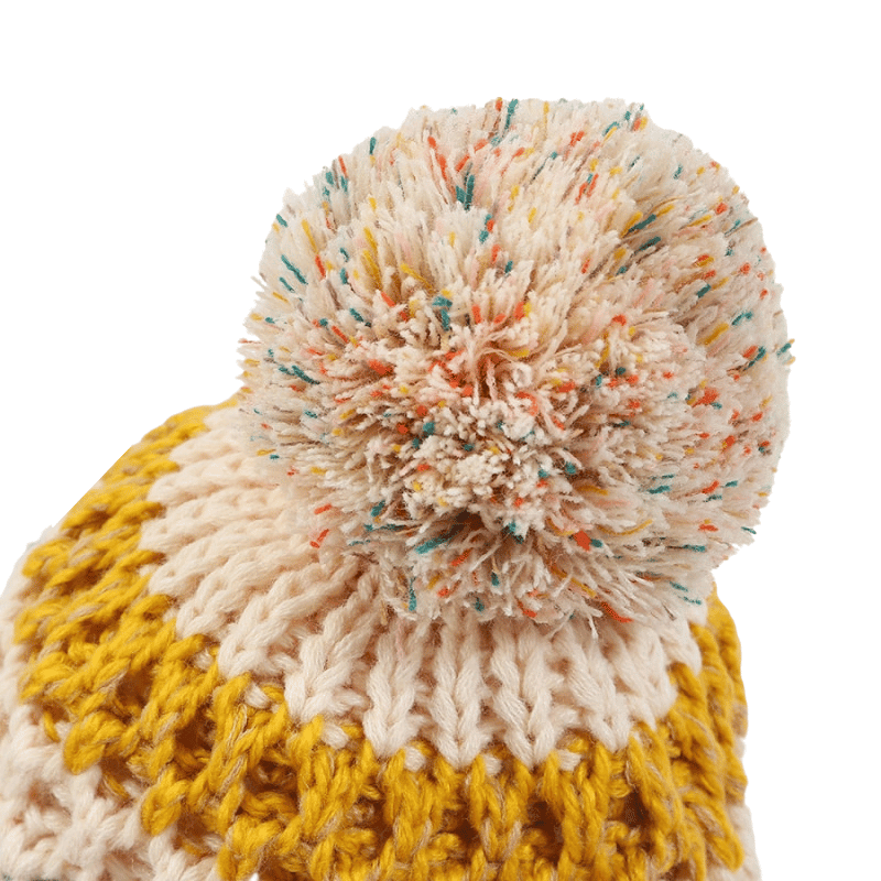 pom pom beanie hat